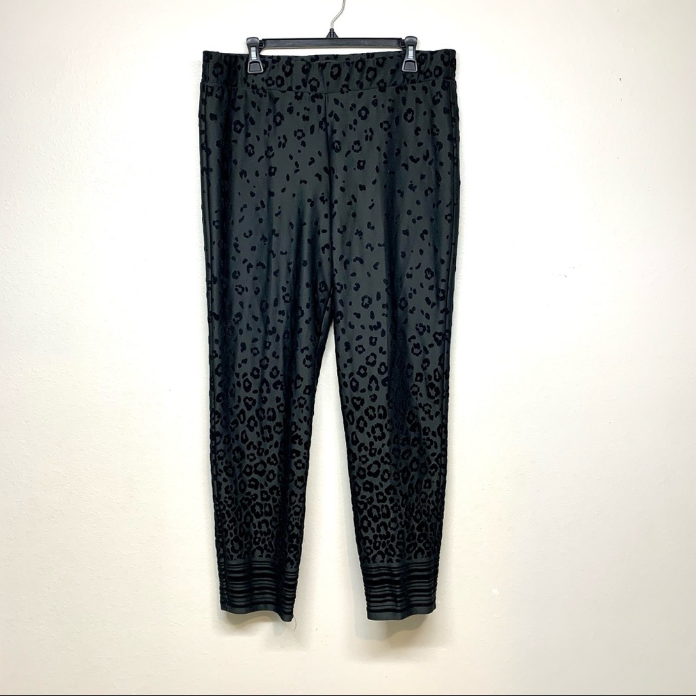 Melissa Paige Animal Print Pants Size L